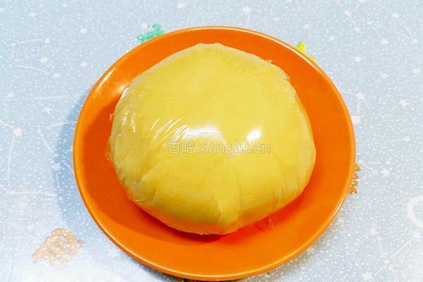 奶黄月饼的做法图解3