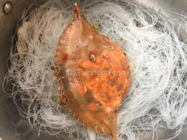 蟹壳放在上面