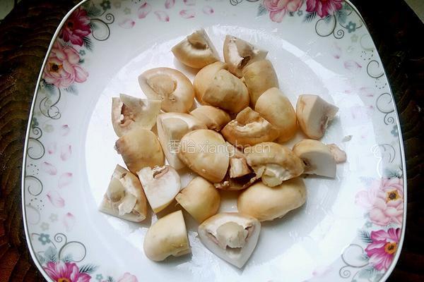 大蒜烧鲢鱼的做法图解5