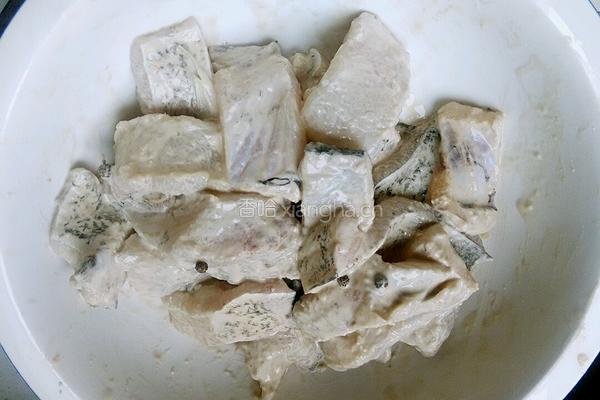 大蒜烧鲢鱼的做法图解7