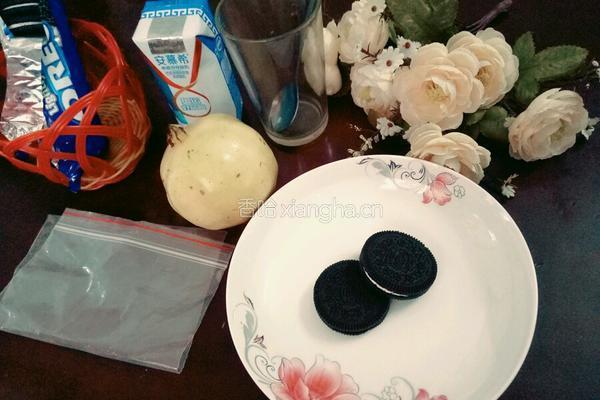 奥利奥酸奶杯的做法图解1