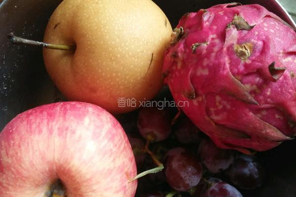 紫甘蓝＋水果沙拉的做法图解1