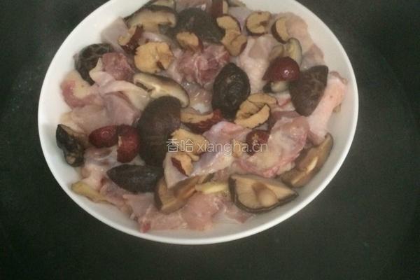 香菇蒸鸡肉的做法图解10