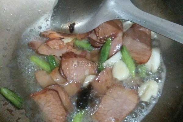 胡萝卜炒腊肉的做法图解6