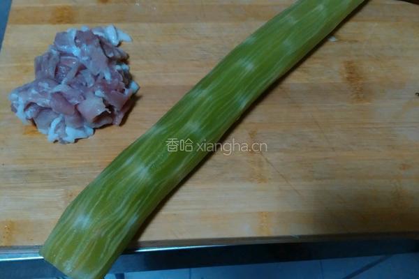 青笋炒肉的做法图解1