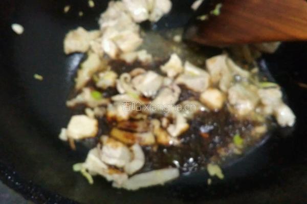 五花肉炒腐竹的做法图解8