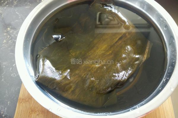 海带黄豆炖猪蹄的做法图解3