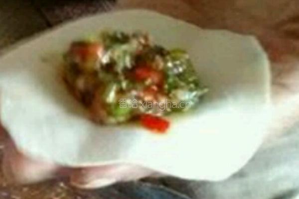 芹菜彩椒猪肉饺子的做法图解7
