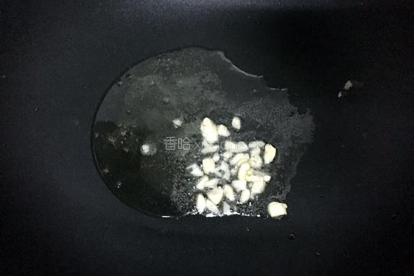 鸡蛋炒蘑菇的做法图解3