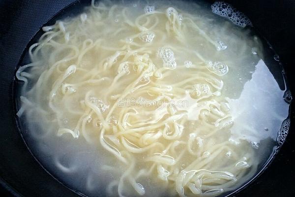 香菇肉末炸酱面的做法图解7
