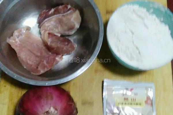 洋葱肉饼的做法图解1