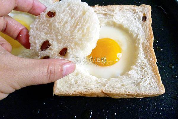 土司面包煎鸡蛋的做法图解5
