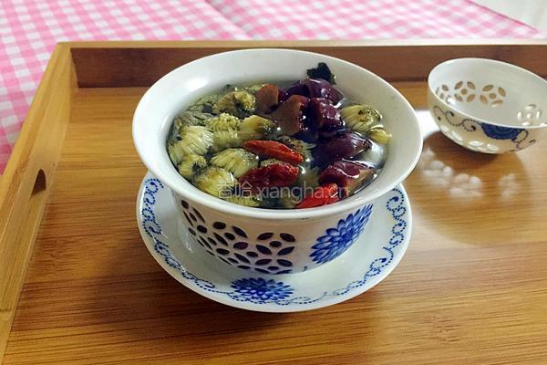 红枣枸杞菊花茶的做法图解6