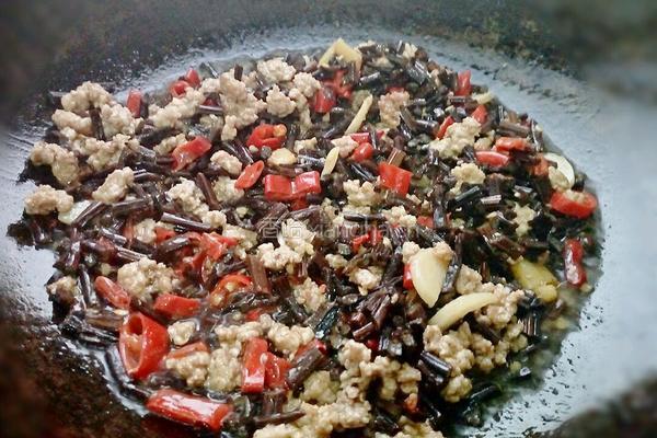 蕨菜干炒肉的做法图解8