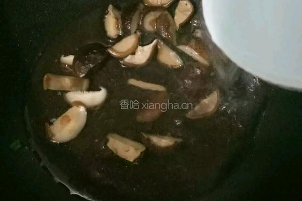 花甲香菇汤的做法图解4