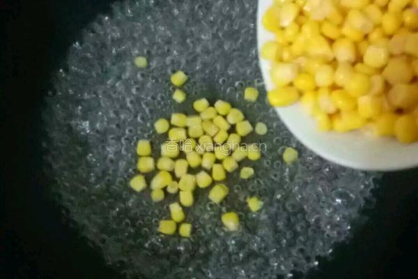 玉米蛋花汤的做法图解1