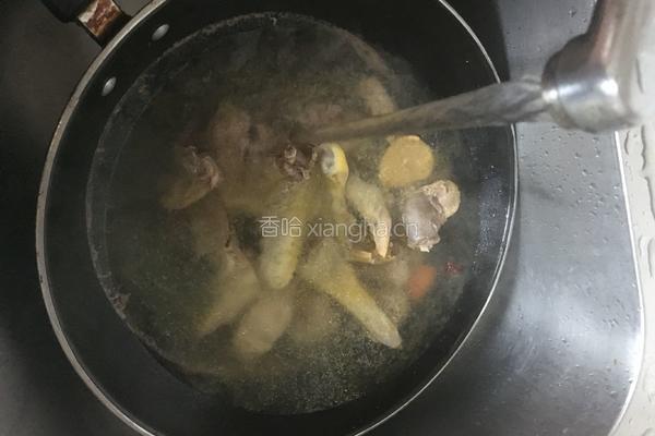 莲藕鸭汤的做法图解4
