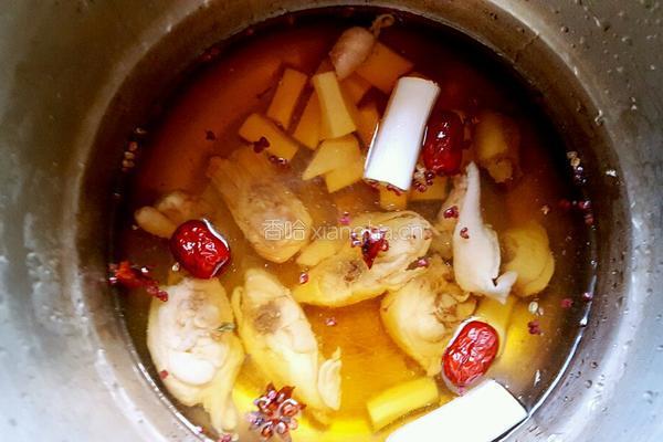 山药红枣鸡汤的做法图解4