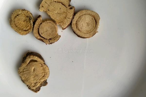 降压除燥海木耳汤的做法图解5