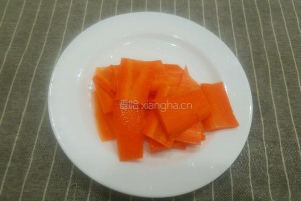 西兰花炒山药的做法图解3