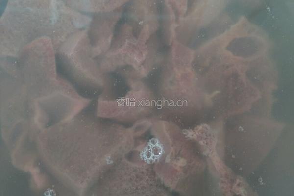 葱花猪肝粥的做法图解1