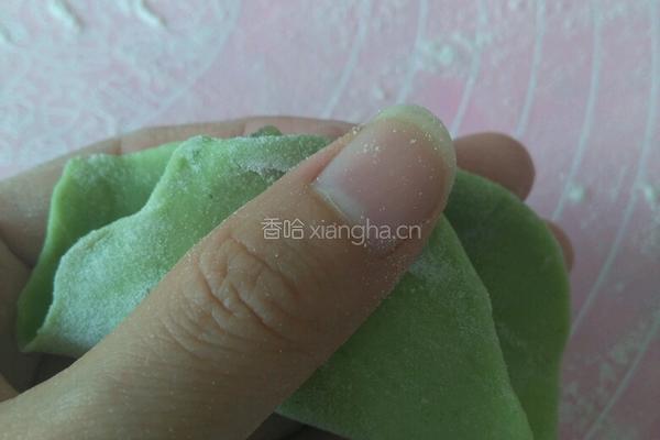 菠菜水饺的做法图解8