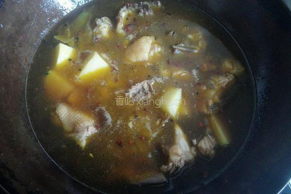 鸡骨架炖土豆的做法图解10