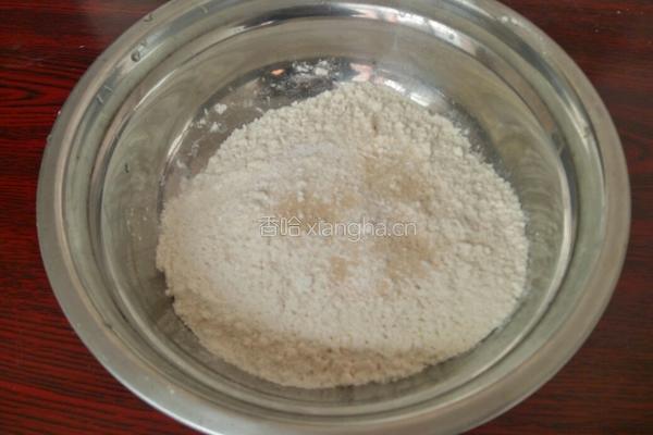 香菇豆腐馅包子的做法图解1
