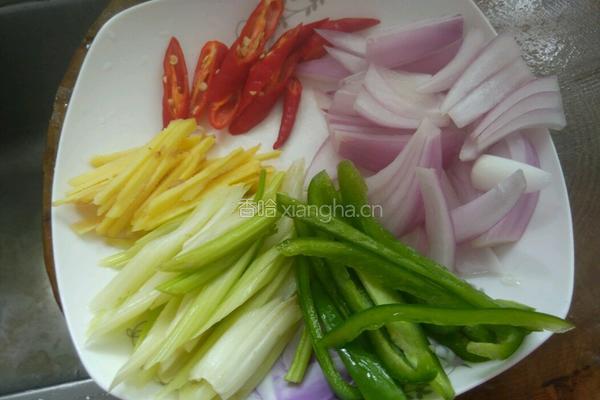 牛肉炒生姜的做法图解3