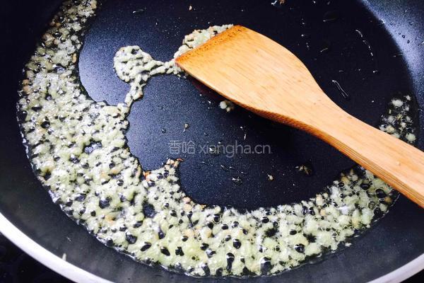 番茄鸡蛋炸酱面的做法图解9