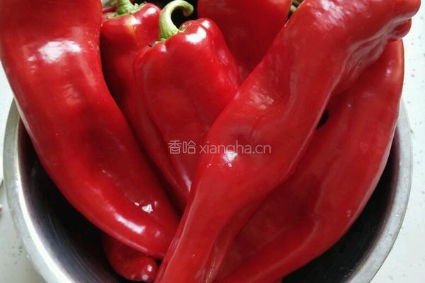 美味香辣酱的做法图解1