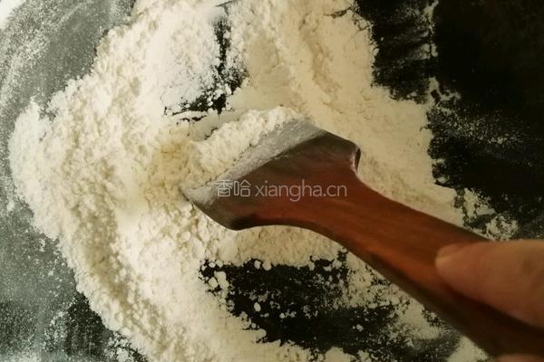 炒面粉的做法图解3