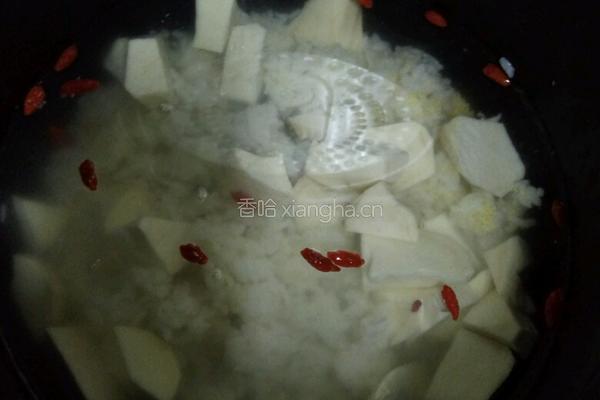 养生番薯小米粥的做法图解3