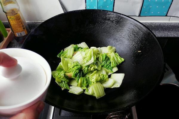 清炒白菜的做法图解8