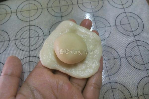 紫薯莲蓉月饼的做法图解2