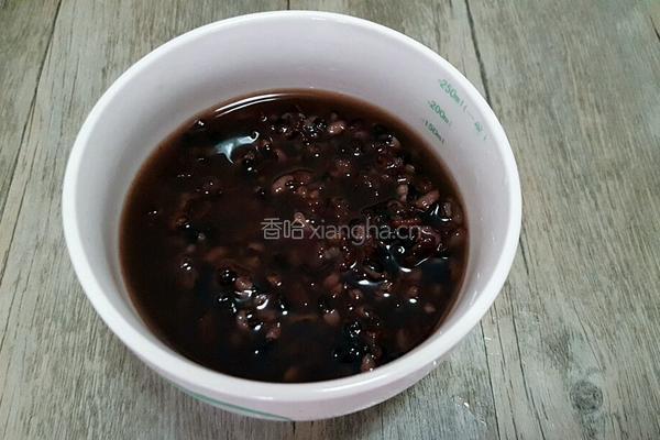 椰汁紫米露的做法图解3