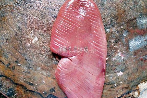 凉拌腰花的做法图解3