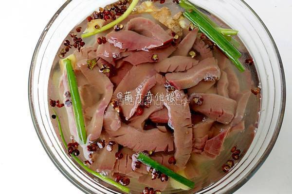 凉拌腰花的做法图解6