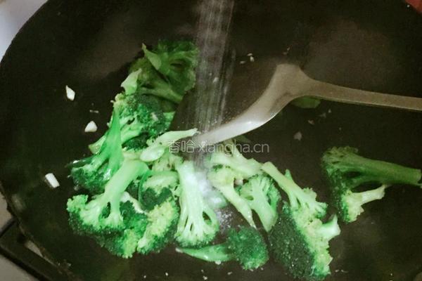 小妙招的蒜蓉西兰花的做法图解7