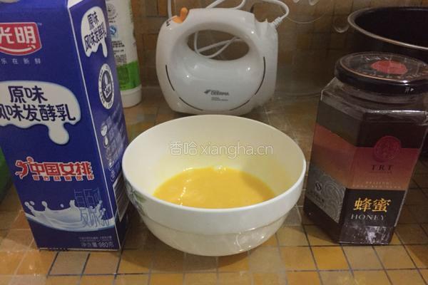 电饭锅酸奶蛋糕的做法图解2