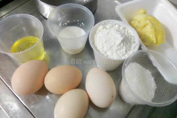 榴莲戚风蛋糕的做法图解1