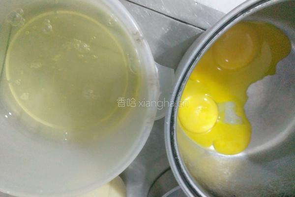 榴莲戚风蛋糕的做法图解3
