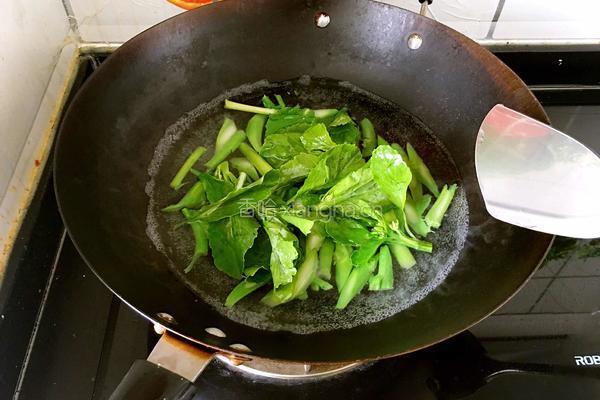牛肉炒芥兰的做法图解5