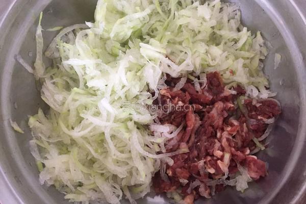 羊肉冬瓜水饺的做法图解2