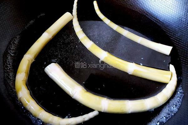 竹笋烧鸡的做法图解2