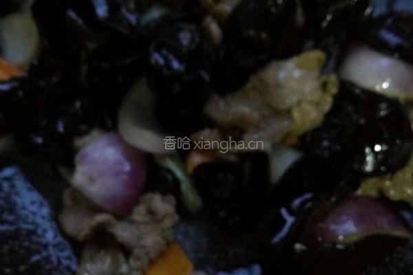 猪肉炒木耳的做法图解8