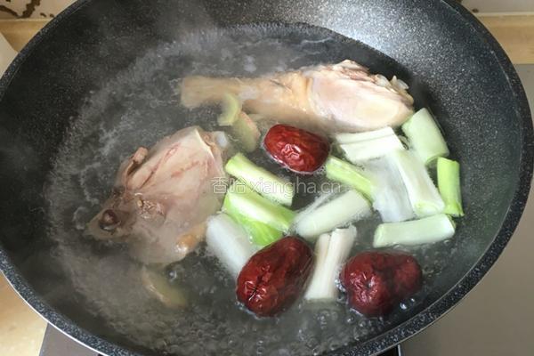 花胶煲鸡汤的做法图解15