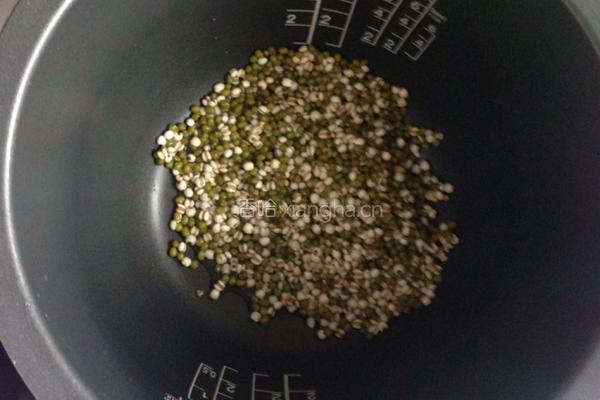 绿豆薏米甜汤的做法图解4