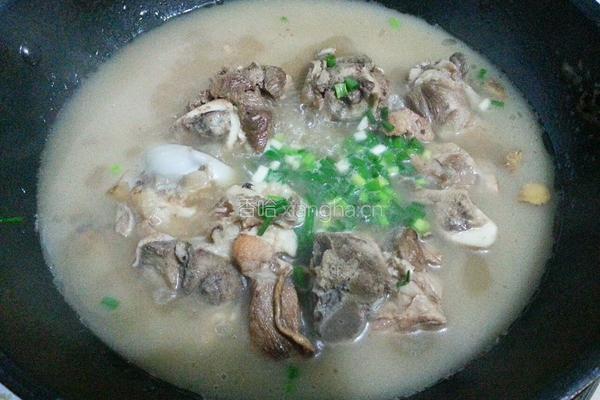 墨鱼干炖大骨的做法图解8