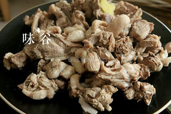 冬瓜焖鸭的做法图解3